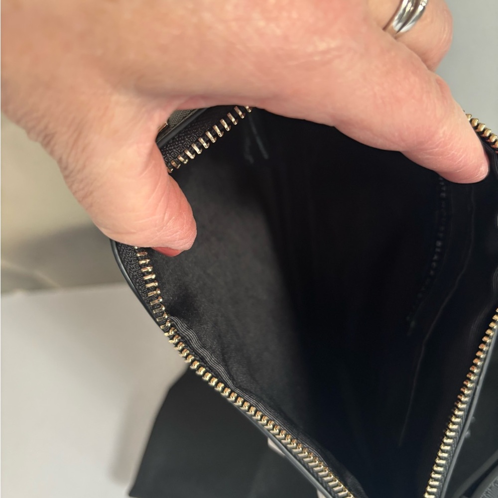 NWT WHBM wristlet/clutch - Picture 8 of 8